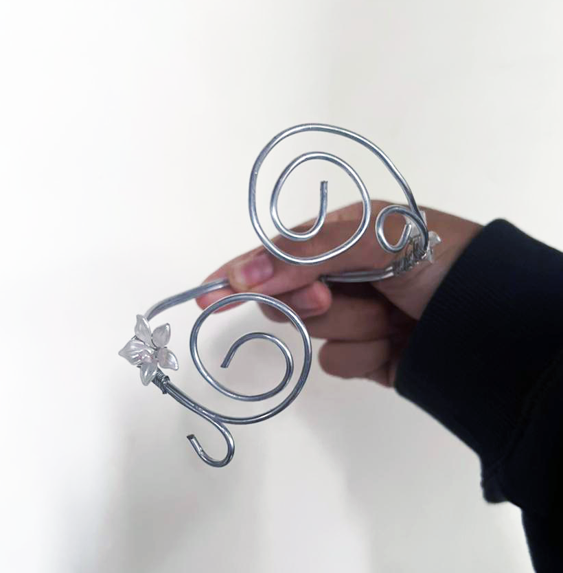 Simple Flower Swirl Armcuff